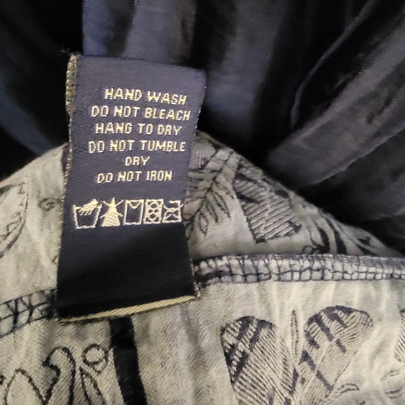 Max Edition Midi Dress - Picture 10 of 12